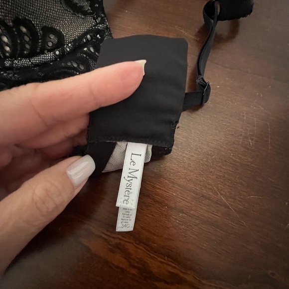 Le Mystere Sophia all over Lace underwire bras - Picture 12 of 12